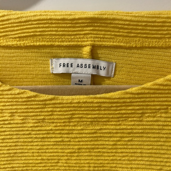 NWT Women’s Yellow Free Assembly Ribbed Ottoman Top Size Medium - Picture 3 of 5